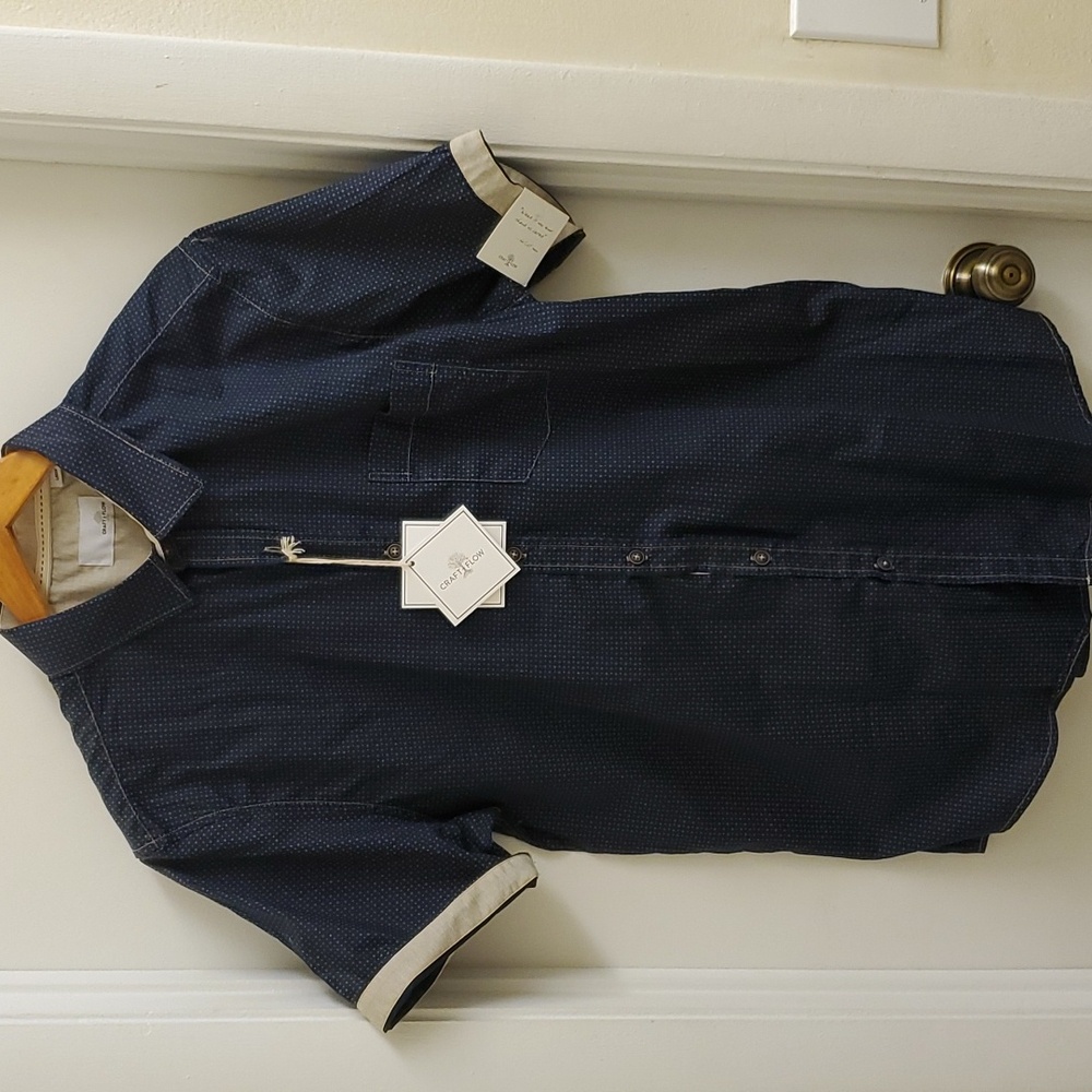 New with tags Craft button up short sleeve shirt size L